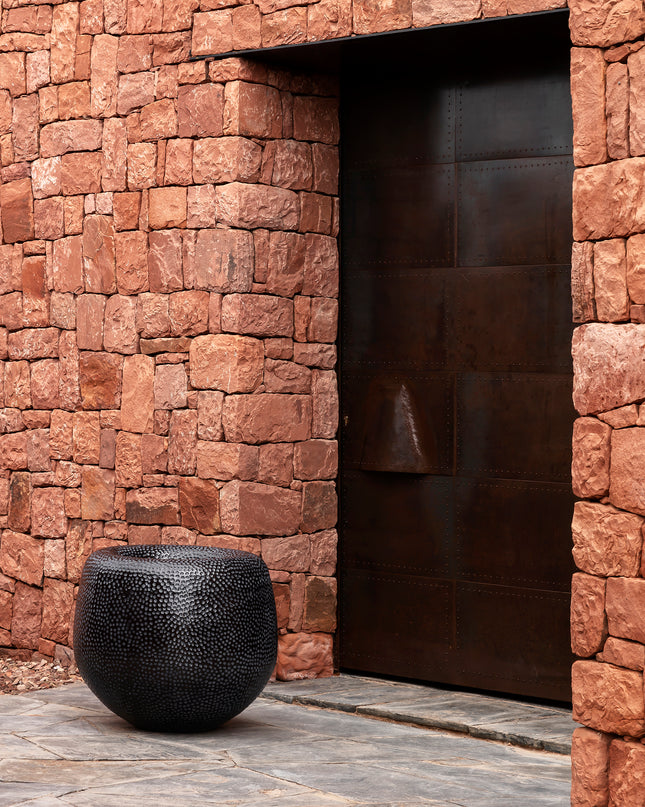 DOMANI BATUR | BLACK METALLIC