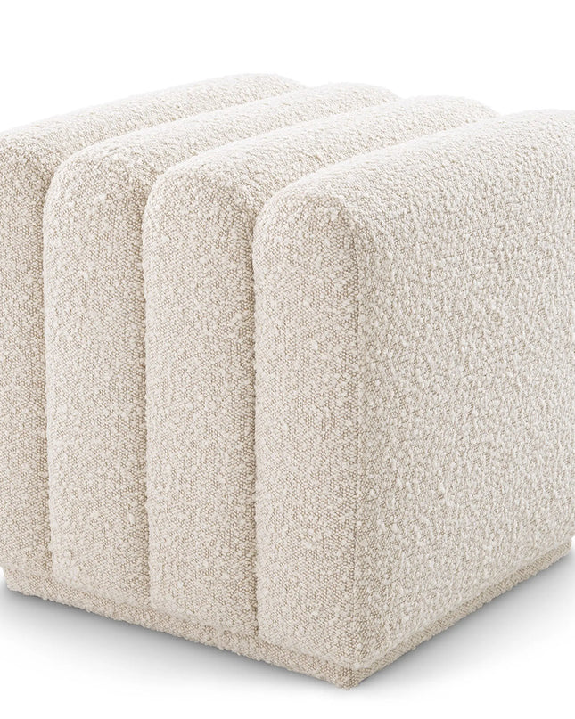 EICHHOLTZ | STOOL BENTE - BOUCLÉ CREAM