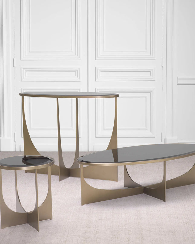 EICHHOLTZ | SIDE TABLE ELEGANCE