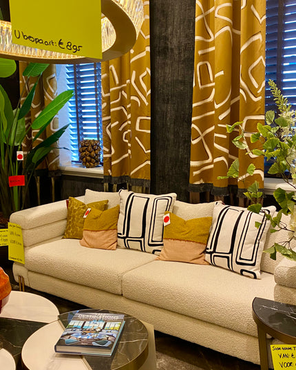 EICHHOLTZ | SOFA YORK - BOUCLÉ CREAM - SHOWROOM ARTIKEL