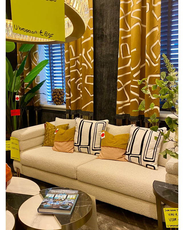 EICHHOLTZ | SOFA YORK - BOUCLÉ CREAM - SHOWROOM ARTIKEL